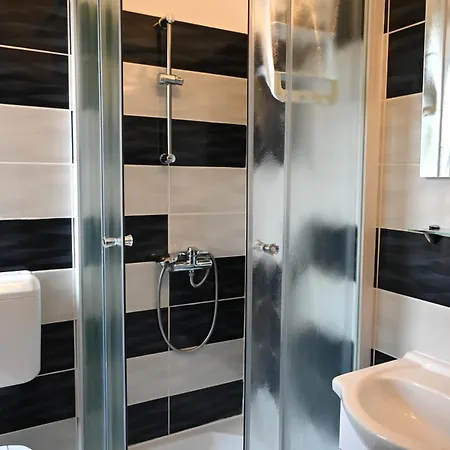 Guest house Ivana Rooms *